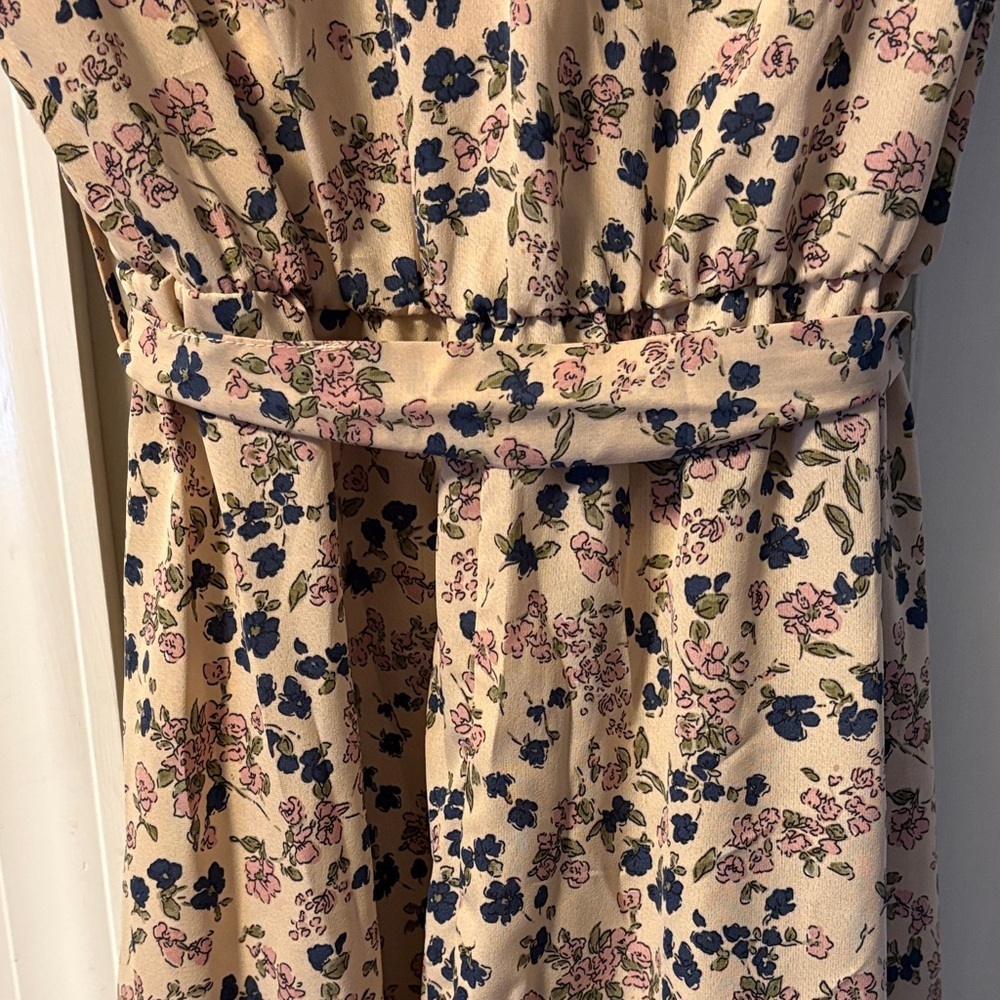 SHEIN Floral Wrap Dress - Pink and Black - Picture 3 of 7